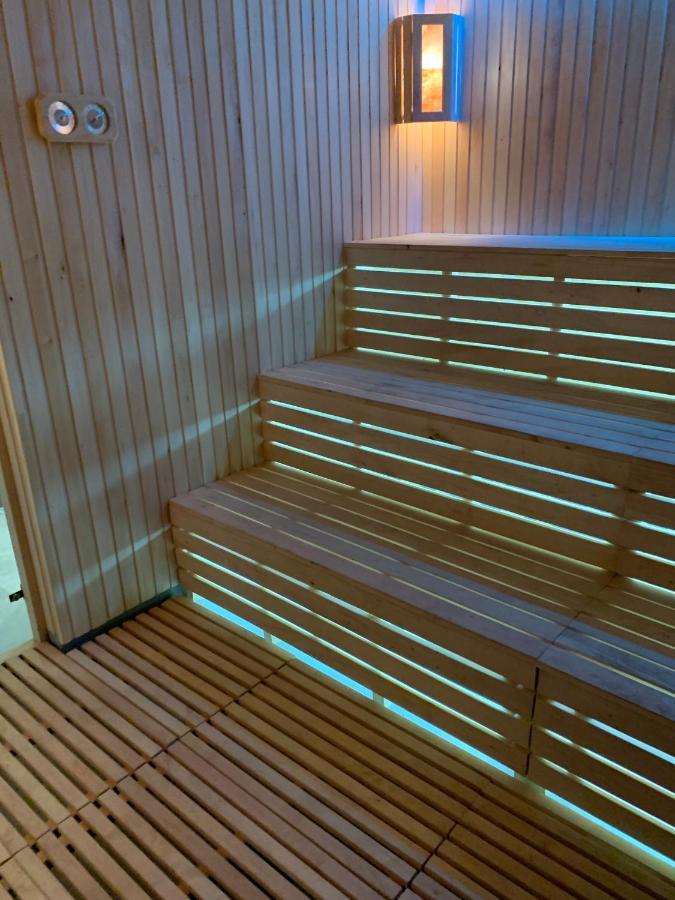Hotel Loft Wood Mukatschewo Exterior foto
