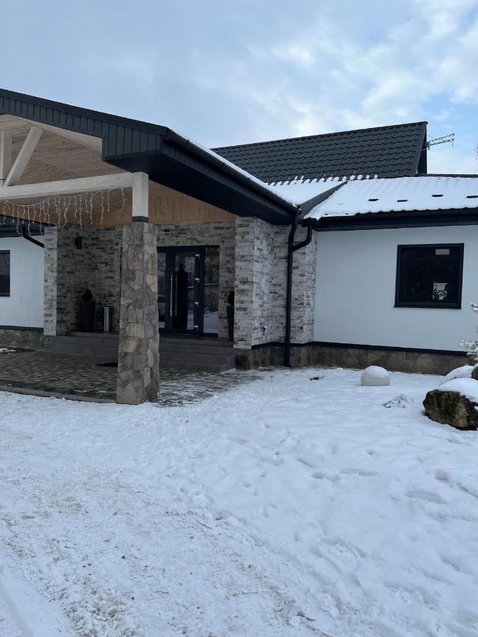 Hotel Loft Wood Mukatschewo Exterior foto
