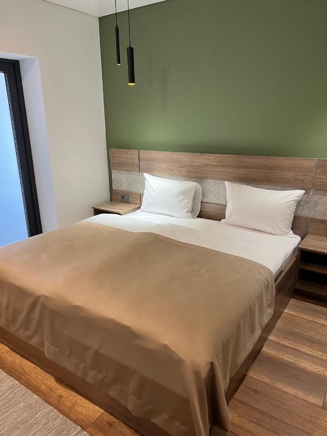 Hotel Loft Wood Mukatschewo Exterior foto